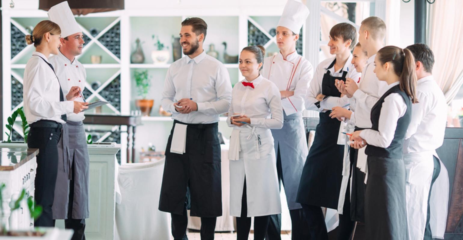 F&B Problems: Waiting For Waitstaff | MeetingsNet